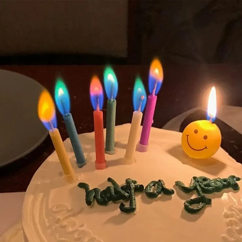 マルチカラーのカラフルな炎のキャンドル、5/12パック、誕生 - Candle Surprise のレビューと価格