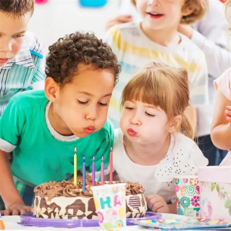 マルチカラーのカラフルな炎のキャンドル、5/12パック、誕生 - Candle Surprise のレビューと価格